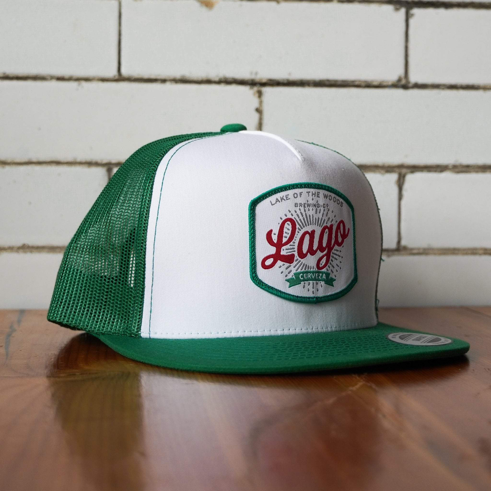 Lago Hat